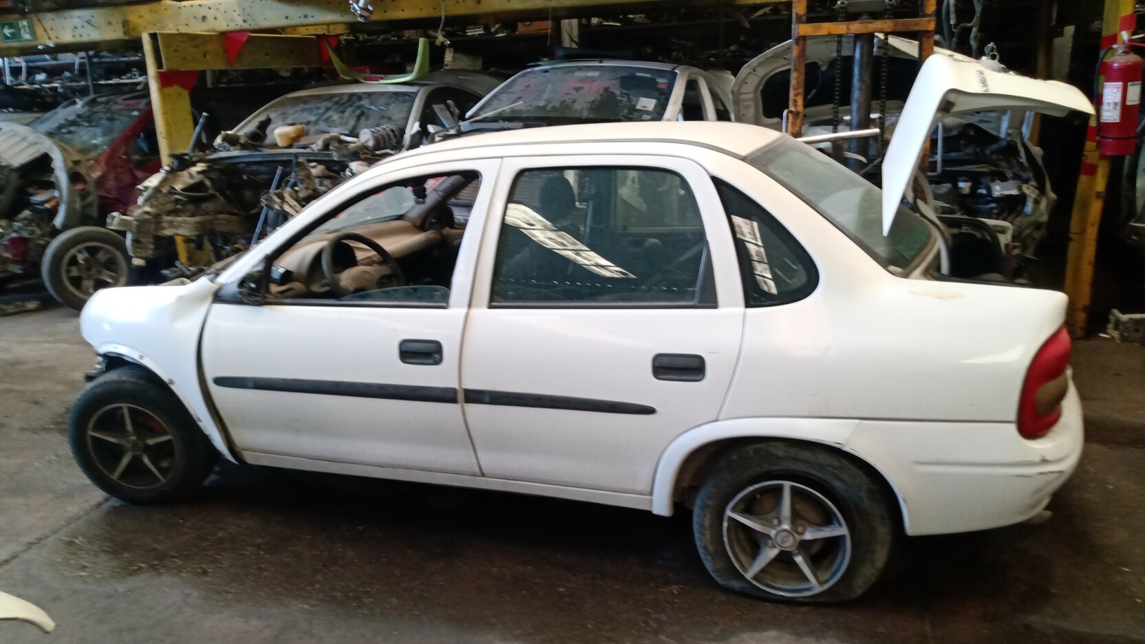  Chevrolet CORSA 2005    EN DESARME